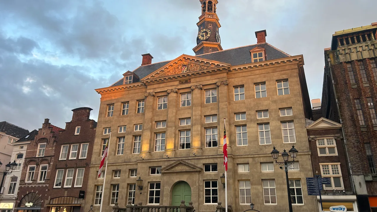 Stadhuis Den Bosch UP TO DATE