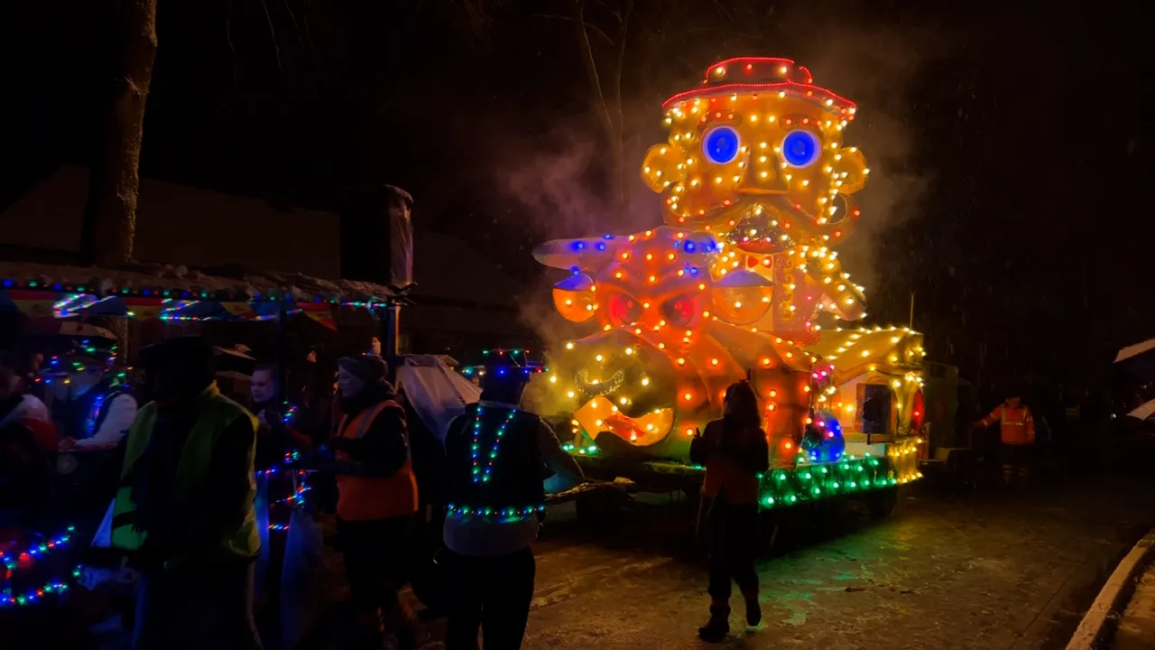 optocht Berghem stilllllll