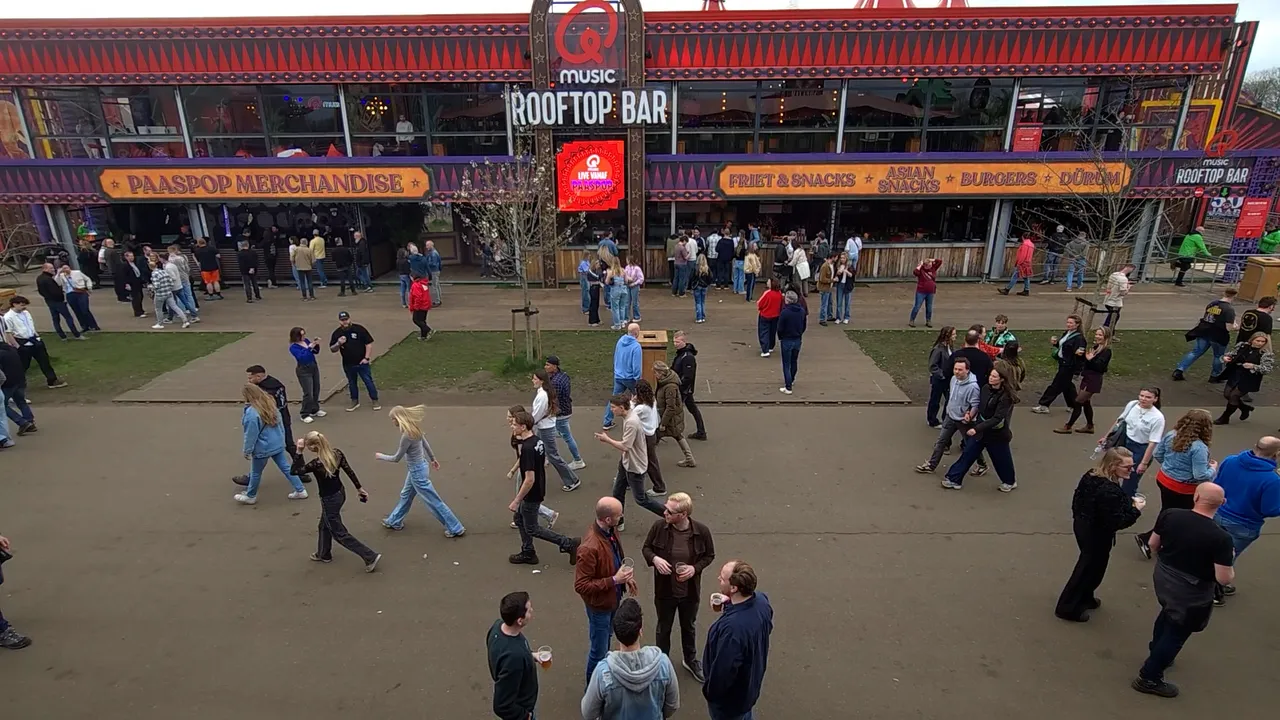 Paaspop - Qmusic Rooftop Bar
