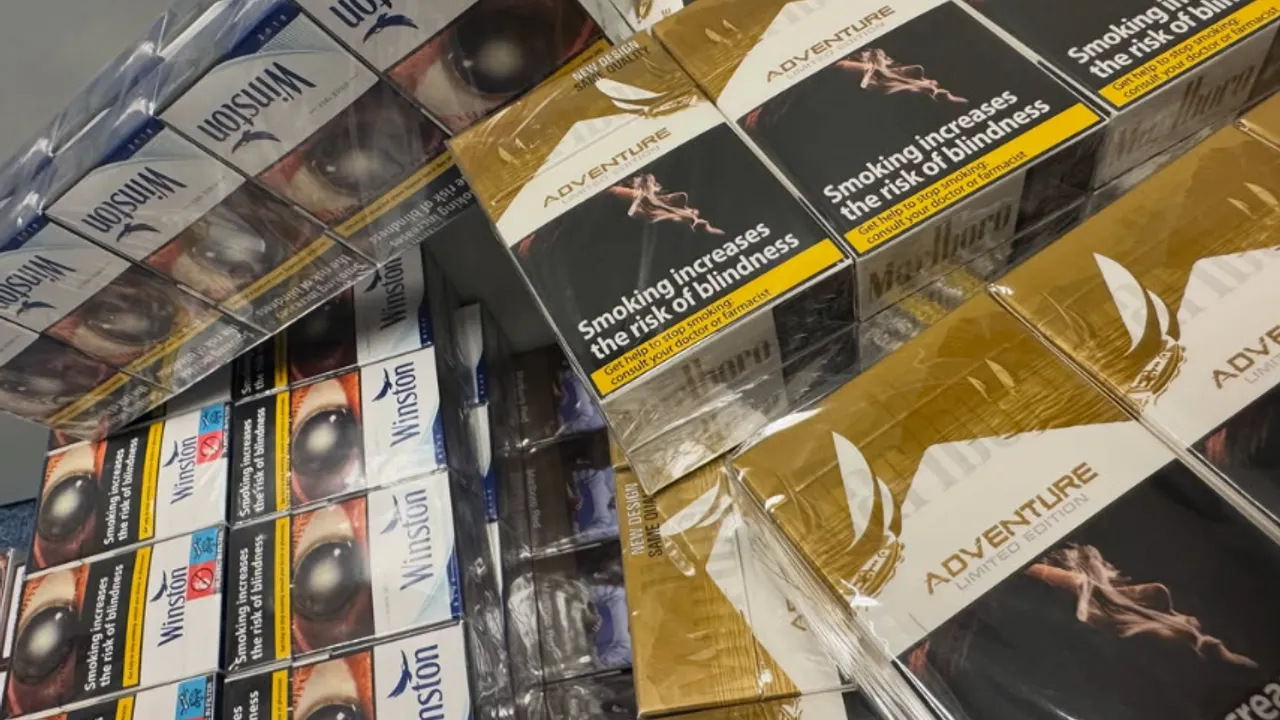 Duizenden illegale sigaretten gevonden bij kapperszaak