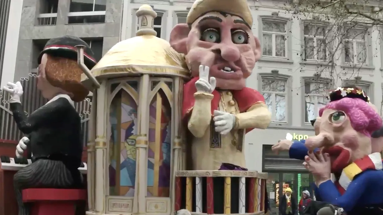 De winnende wagen van CV de Dikkupkes