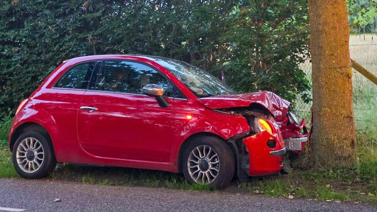 Zware schade aan de auto door de aanrijding