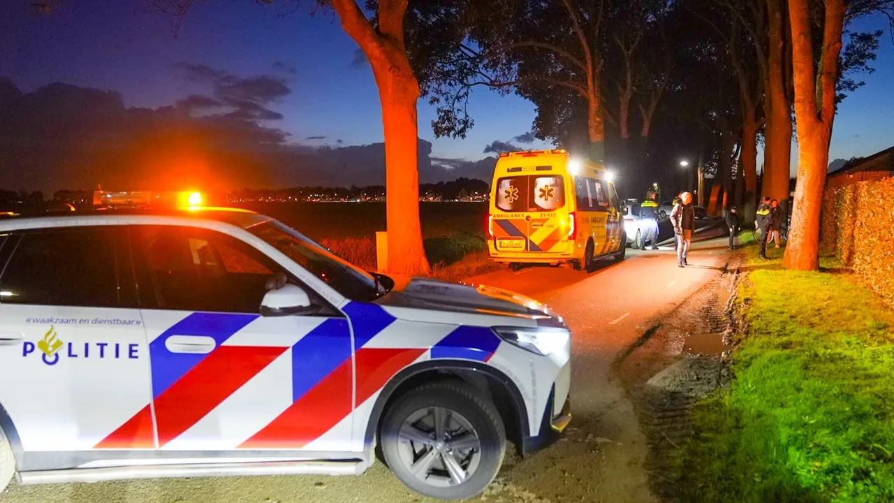 De fietser en het busje kwamen in botsing op de Molenweg in Lithoijen.
