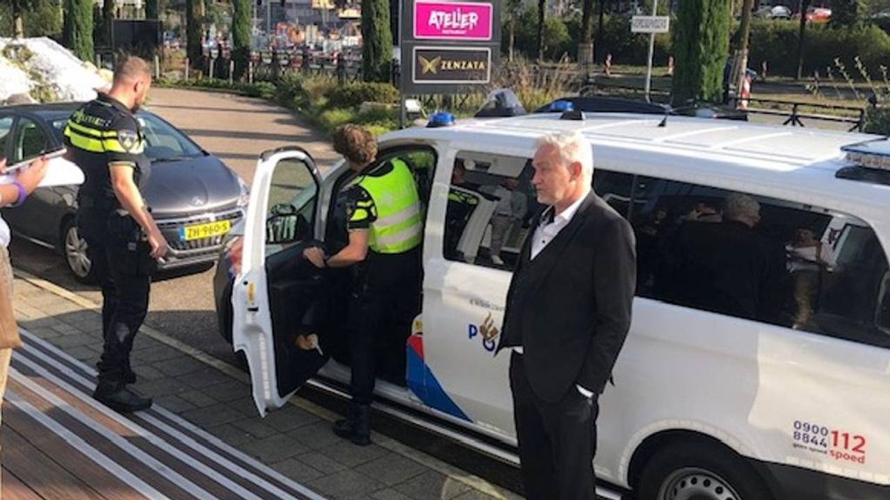 Brabantse kandidaat-lijsttrekker 50PLUS door politie buitengezet op congres