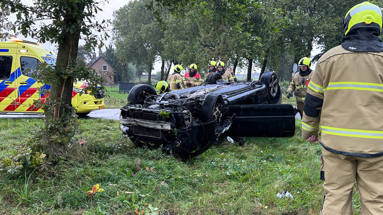 Bestuurder zwaargewond na ongeval in Nistelrode