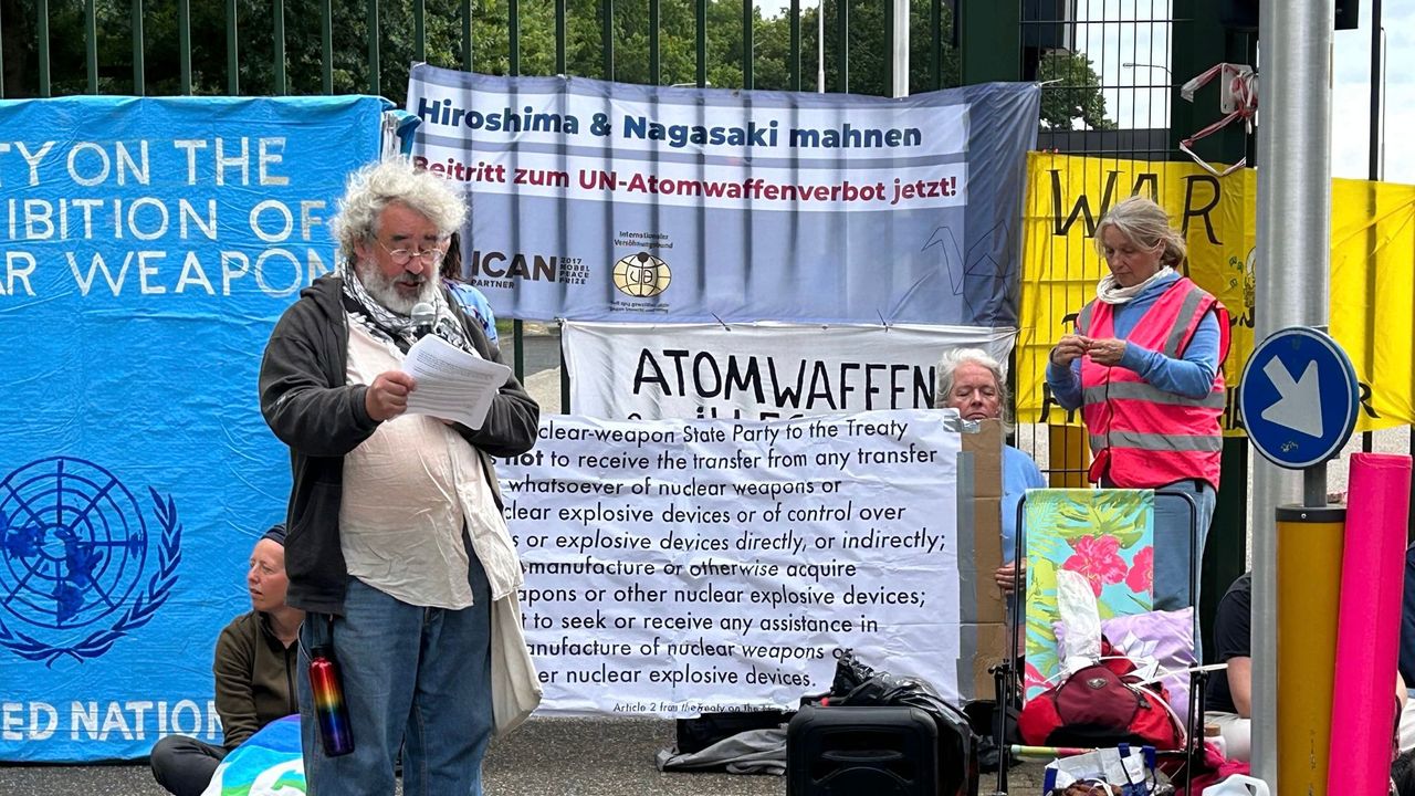 Actie bij vliegbasis Volkel tegen kernwapens, 78 jaar na de atoombommen