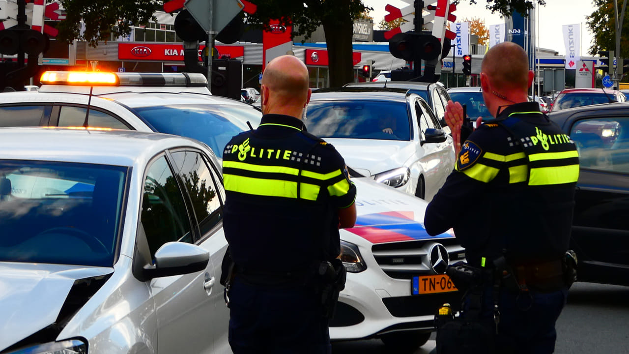 Botsing tussen drie auto's in Oss