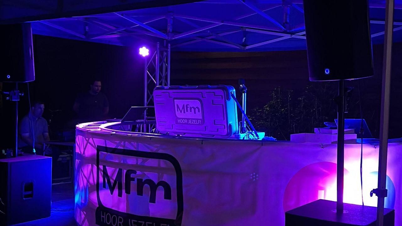 Live radio vanaf het Hoessenbosch Festival