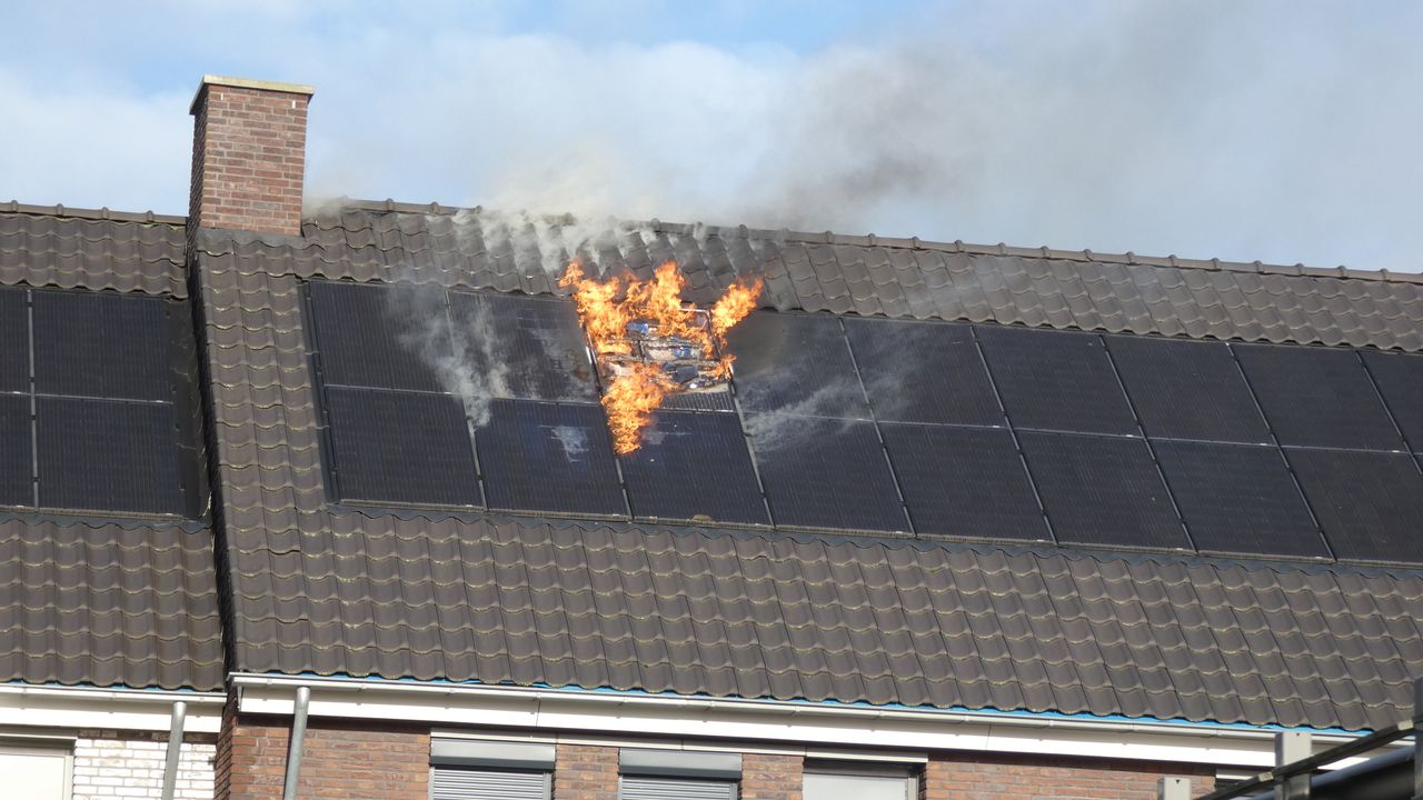 Woningbrand aan het Omganglaantje in Schaijk