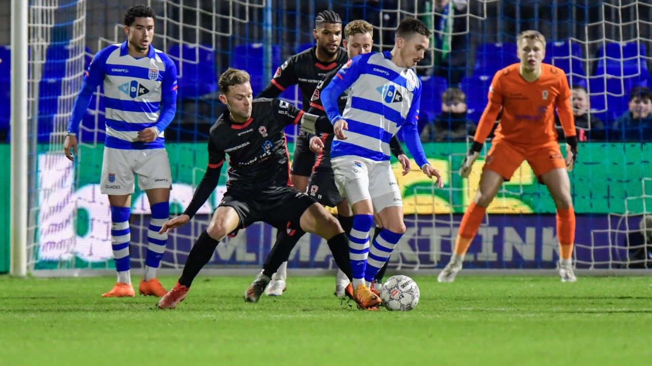 TOP gaat ondanks goede tegenstand met 4-1 onderuit tegen koploper PEC Zwolle