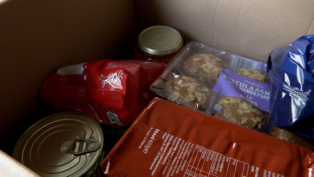 Bijna 150 gezinnen ontvangen kerstpakket Eten over?