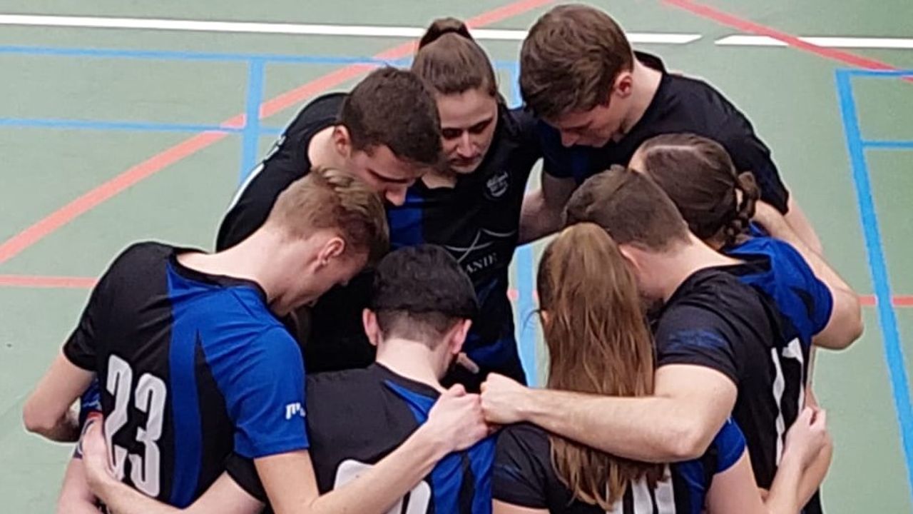 Osse korfballers pas na time-out wakker, staf verlengt contract