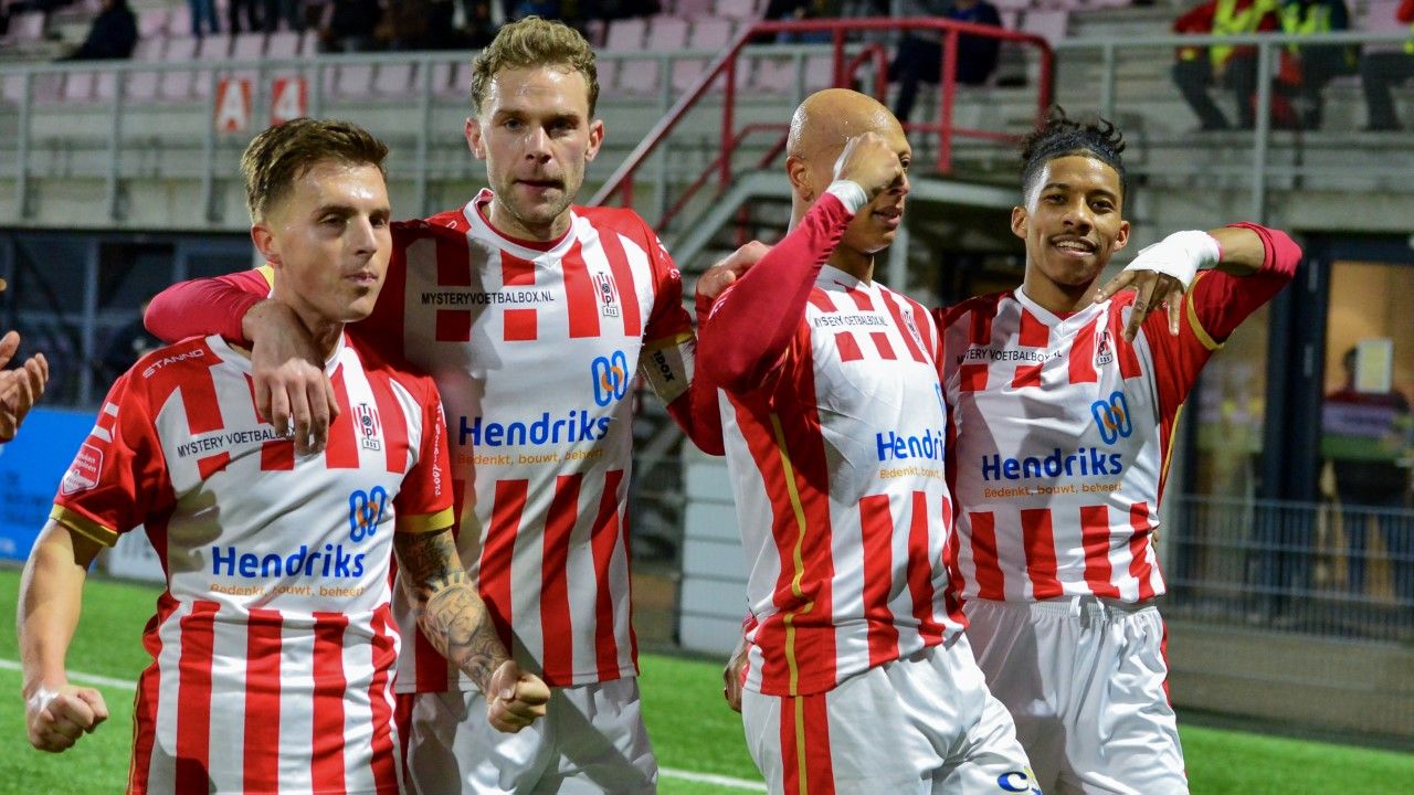 TOP Oss wint beladen derby tegen FC Den Bosch met 3-0