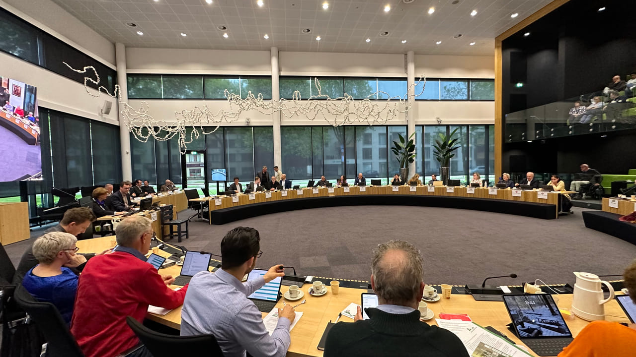 Osse raad kiest voor ‘gedegen’ locatieonderzoek, nog geen kunstgrasveld in Demen