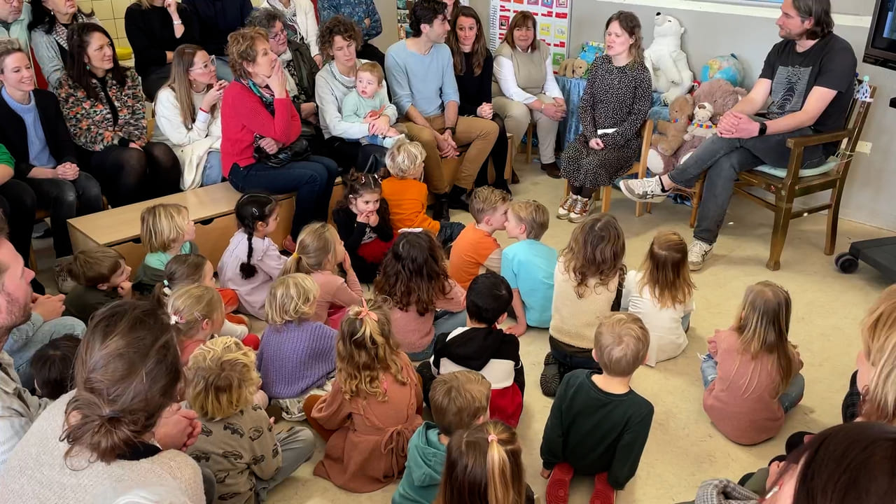 Ouders voor de klas 'kan het onderwijs enorm verrijken'