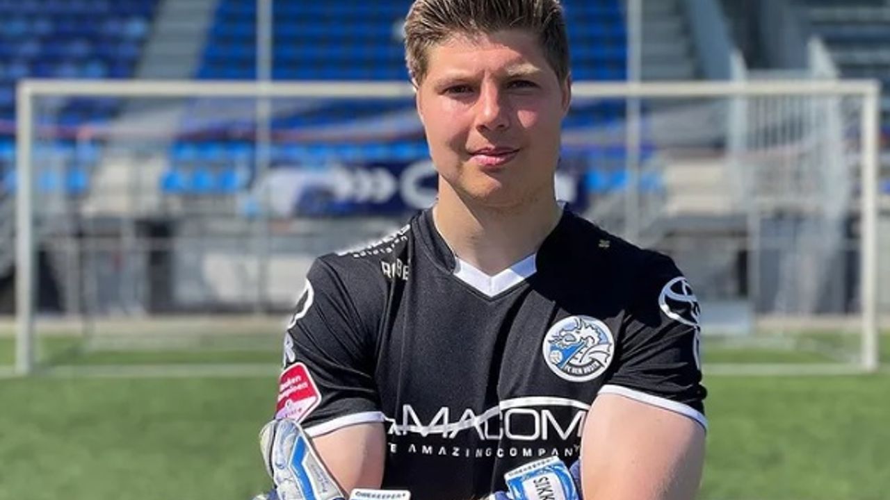 Konrad Sikking twee jaar langer onder de lat bij FC Den Bosch