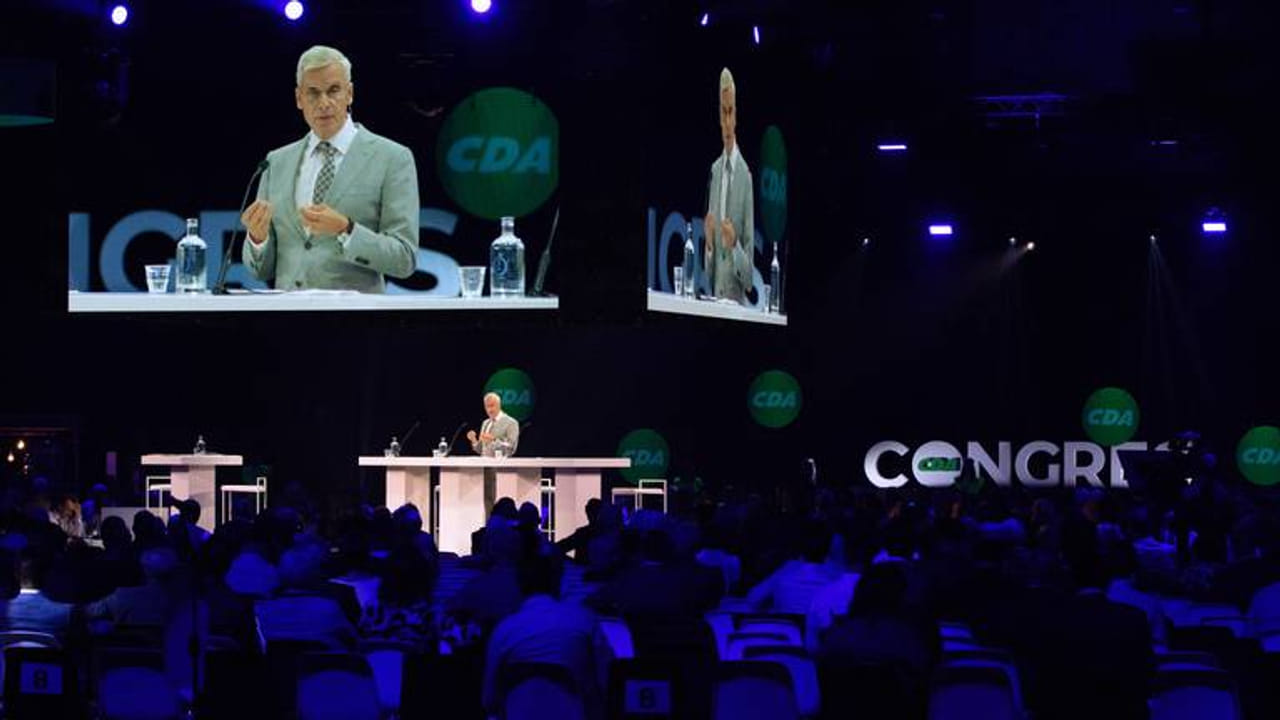 Lange rijen bij bijzonder CDA-congres in Den Bosch: 1300 leden verwacht