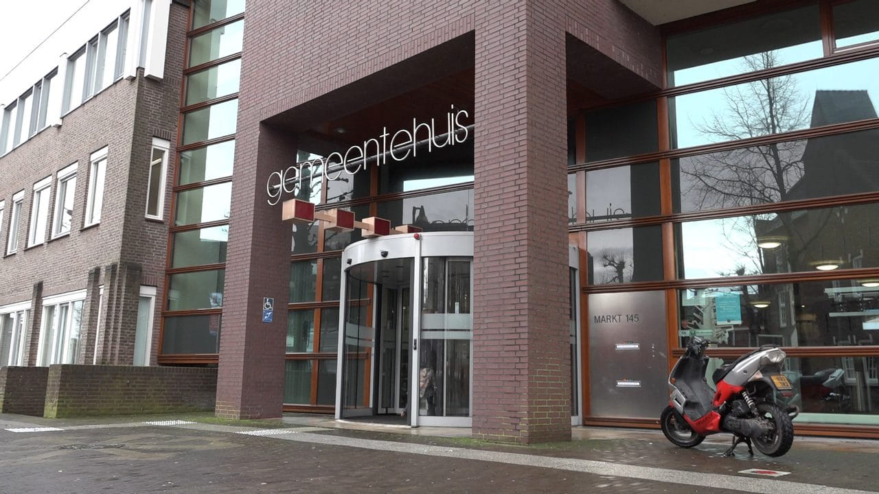 Tijdelijke publieksbalie bij verbouwing gemeentehuis Uden