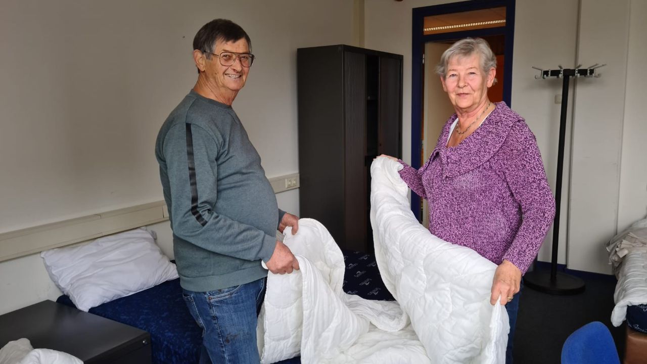 Chris en Nelly (72) maken vluchtelingenopvang klaar: 'Wilden een keer echt iets doen'