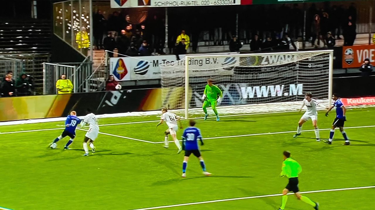 FC Den Bosch wint uitduel tegen Telstar met 1-2