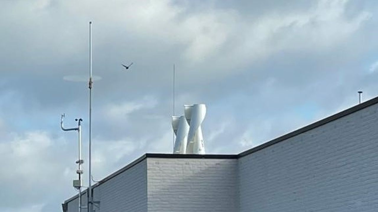 Proef met windmolens op dak gemeentehuis van Oss