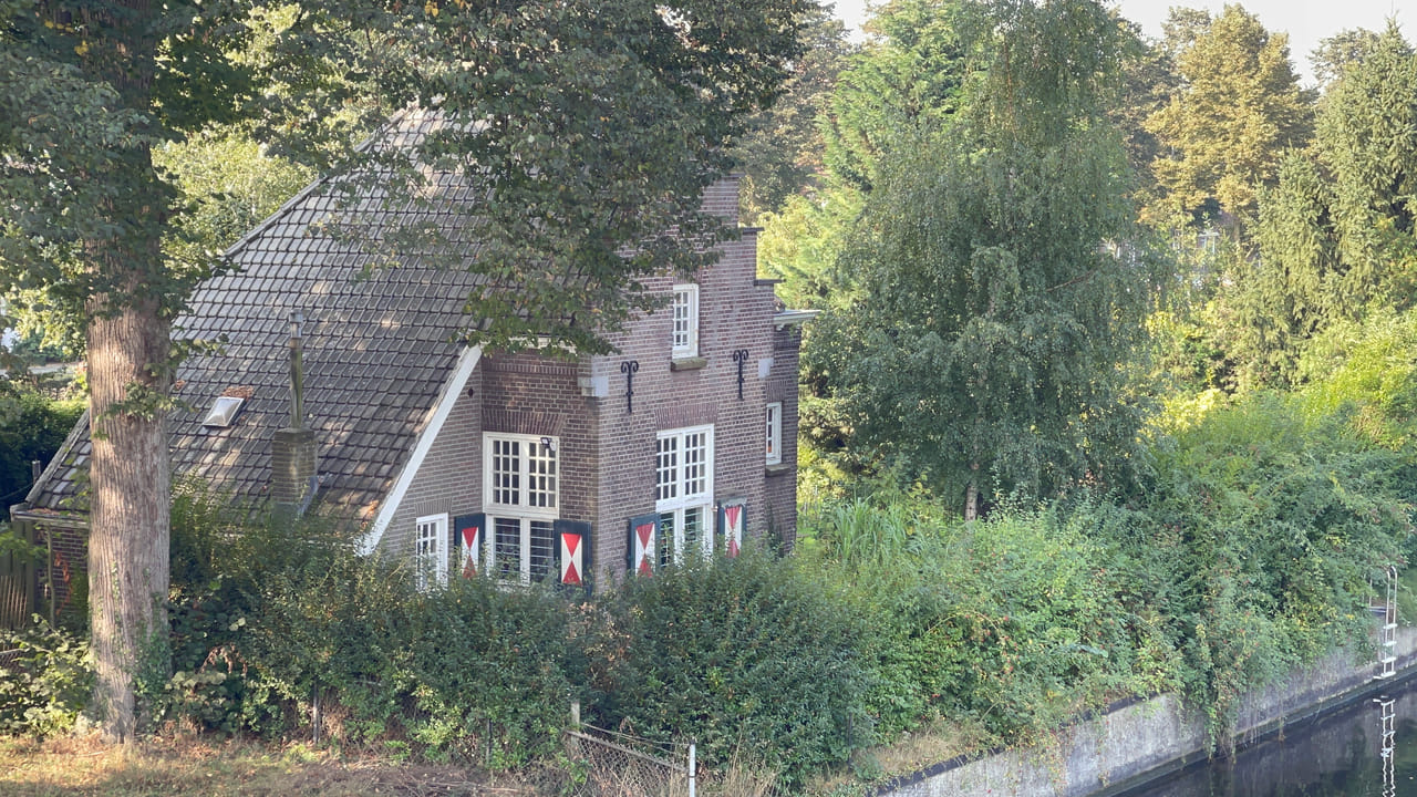 Wie heeft het beste plan voor de Sluiswachterskade?