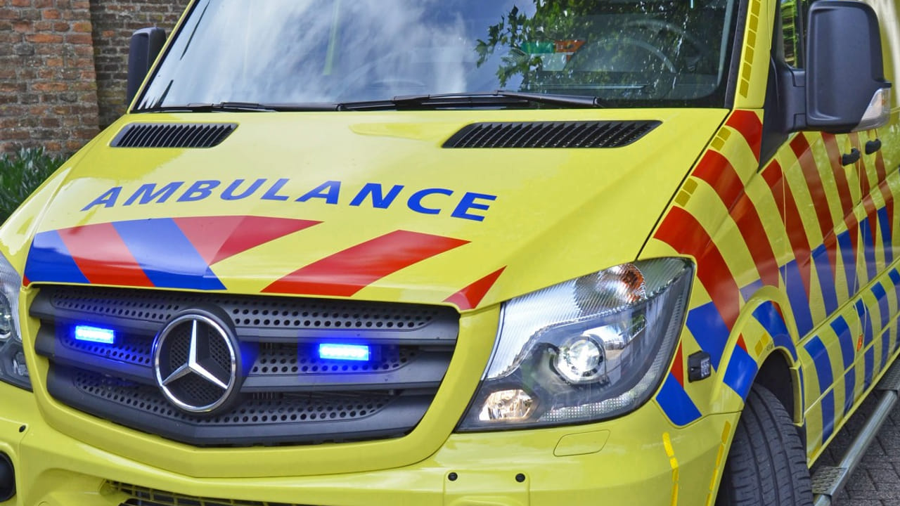 N65 bij Helvoirt tijdelijk dicht door vrachtwagenongeluk