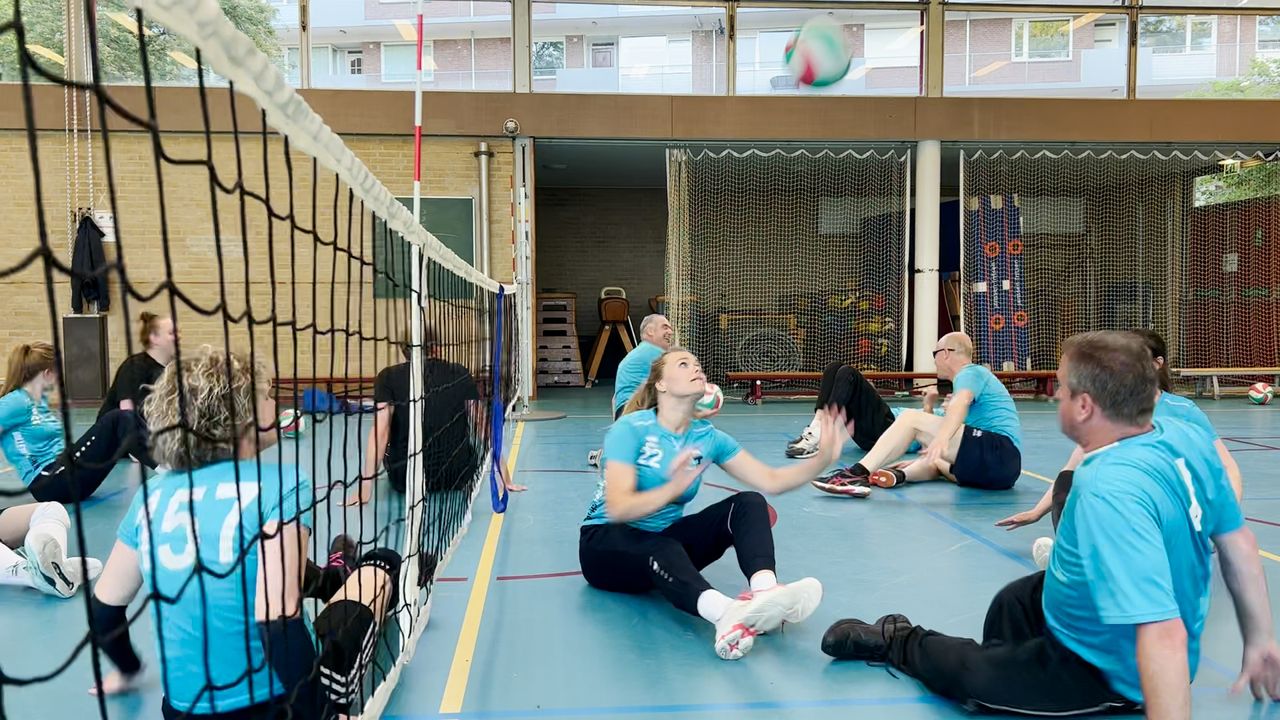 Door MS hoopt Gwenhwyfar Spil een eigen zitvolleybalteam te starten in Den Bosch