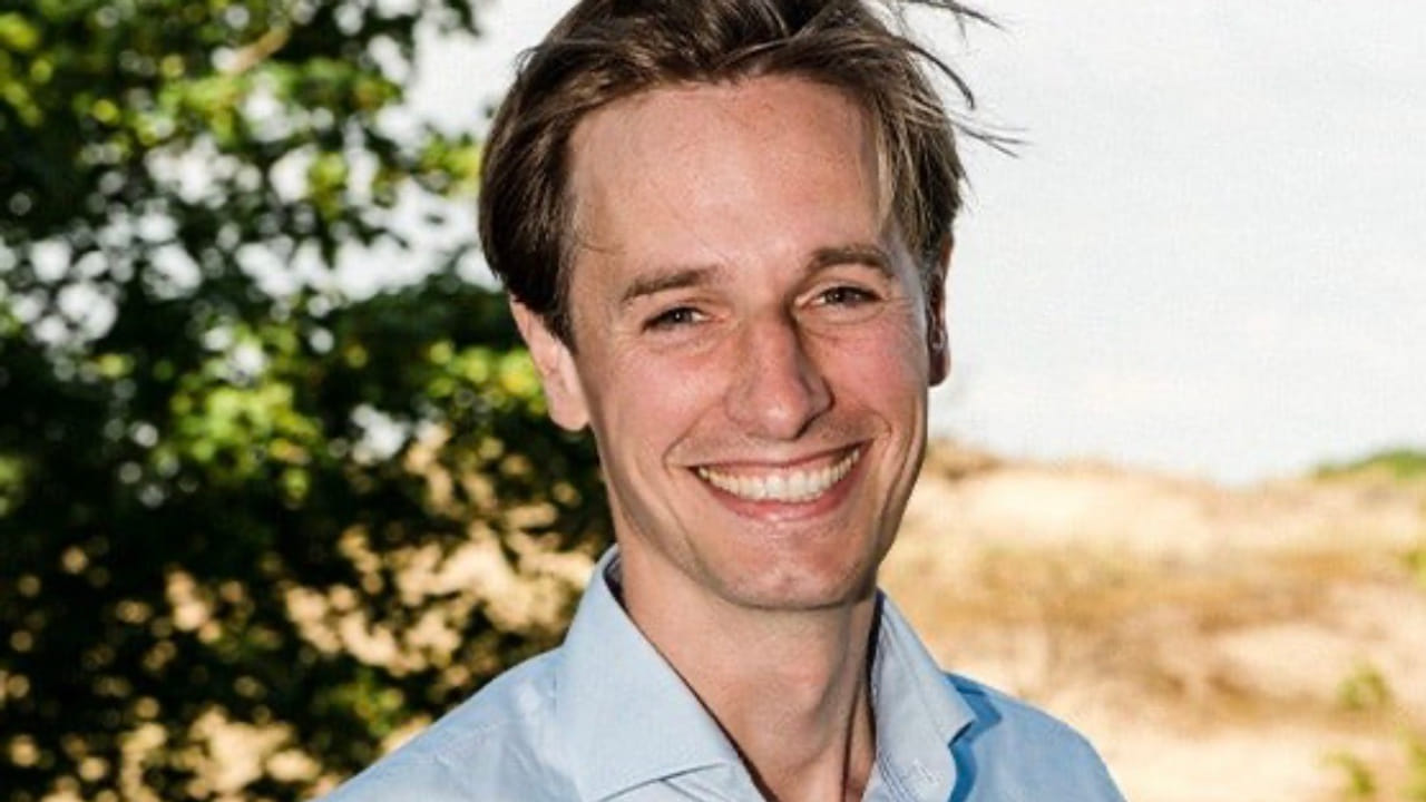 Laurens Dassen opent congres van Volt in Den Bosch