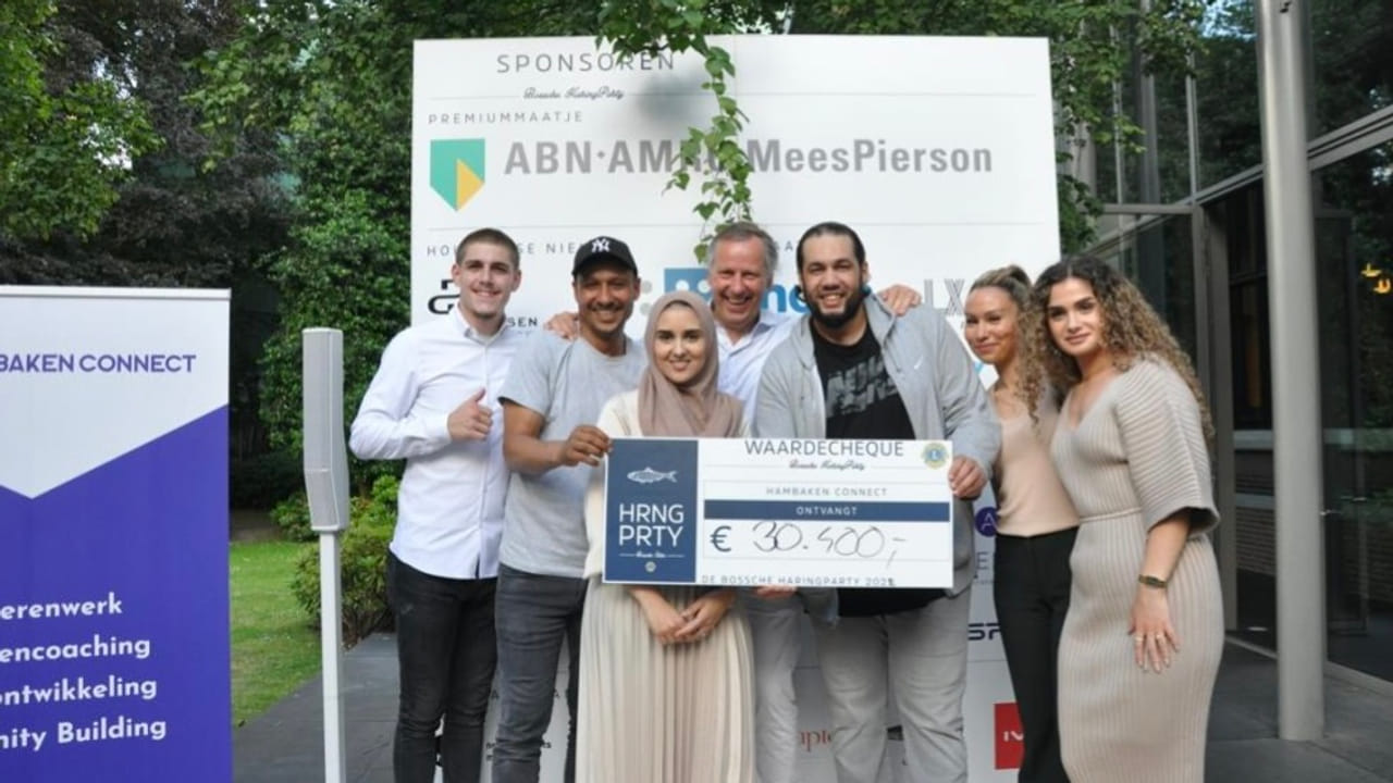 Bossche Haringparty brengt 30.400 euro op voor Hambaken Connect