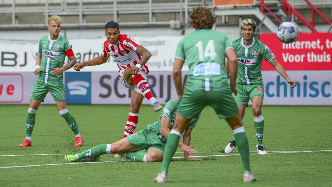 TOP Oss klassen beter dan stroperig Dordrecht: 3-0
