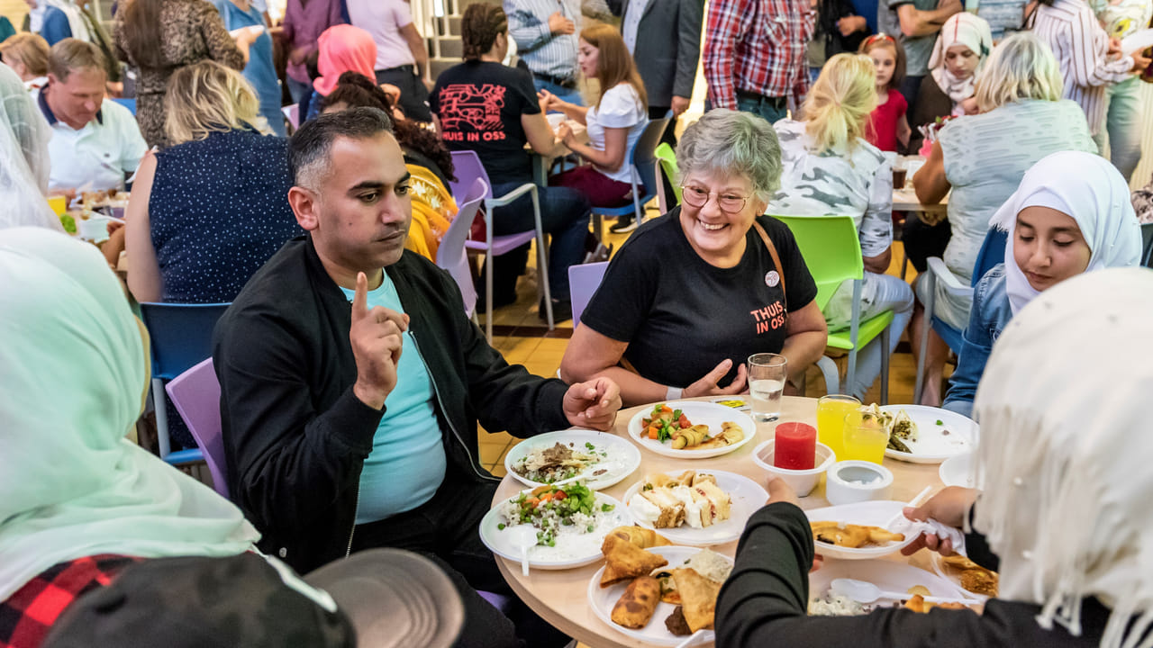 Meet & Eat terug naar oorsprong, Ossenaren kunnen thuis eten met vluchtelingen