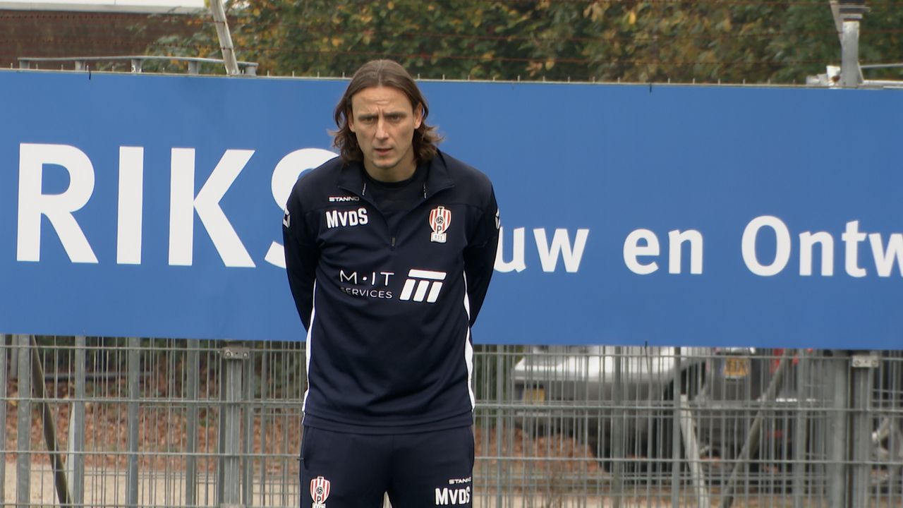 Van der Sloot opnieuw op stoel van hoofdcoach tegen Jong PSV