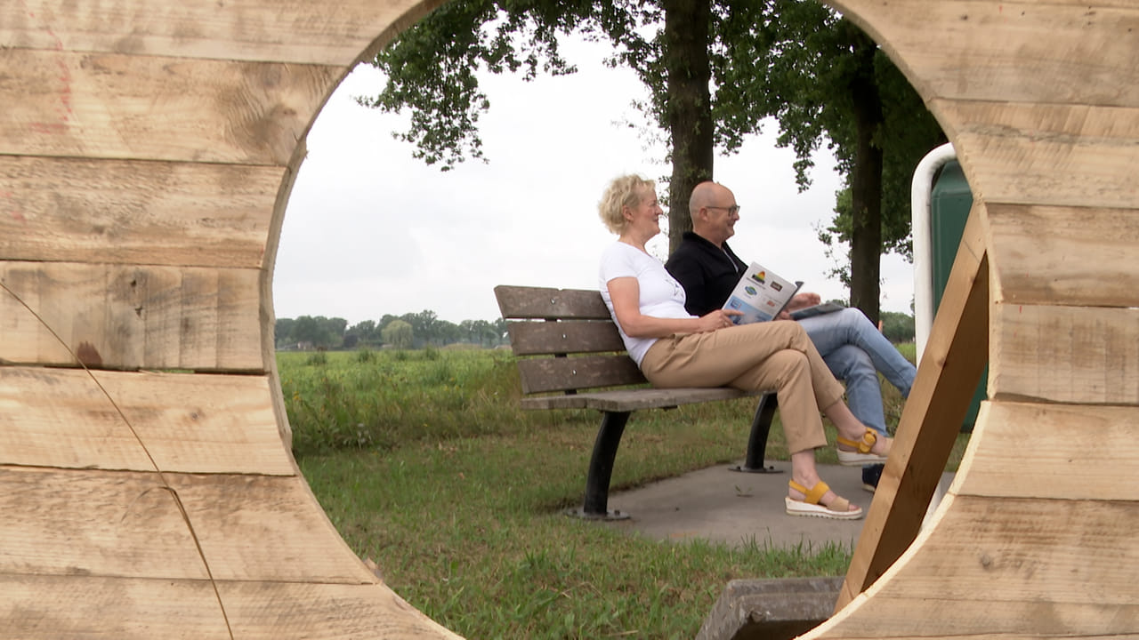 Nachtburgemeester brengt in Loosbroek eerbetoon aan ‘Dorus’