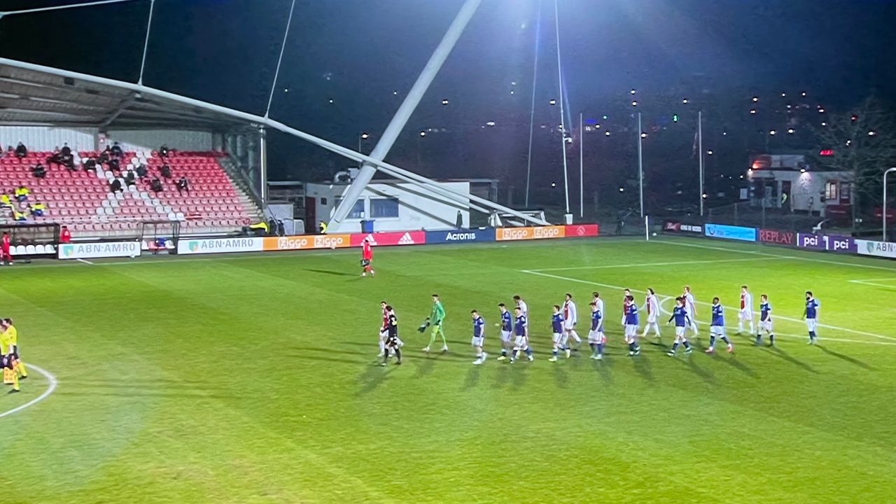 FC Den Bosch verliest na kansenfestijn nipt van Jong Ajax: 2-1