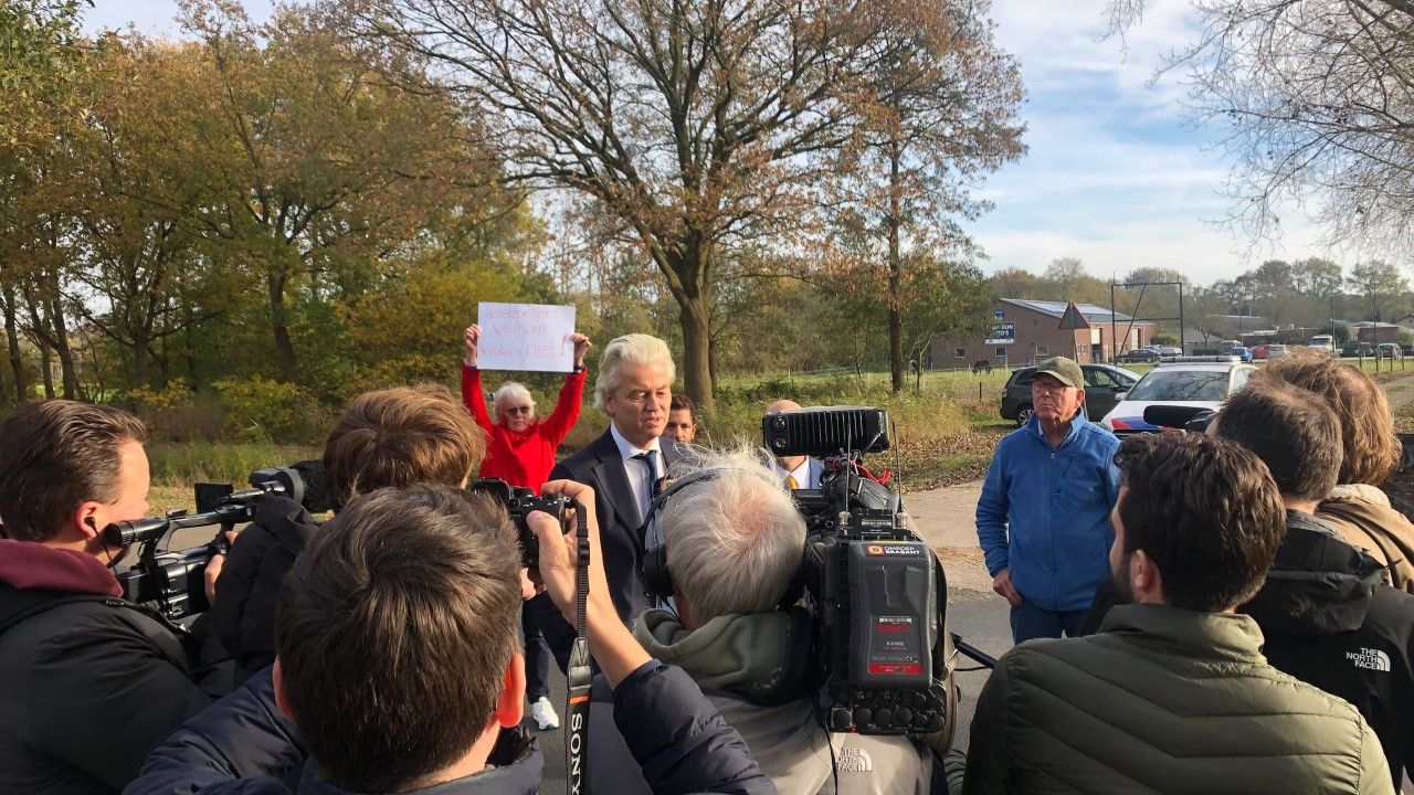 Manege vreest de komst vluchtelingenopvang Autotron, Wilders komt naar ze luisteren
