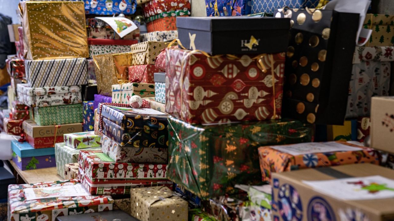 Vincentiusvereniging St.-Michielsgestel doneert speelgoed aan minimagezinnen voor Sinterklaas