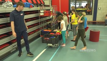 Flik-flak traint kinderen tot echte circusartiesten